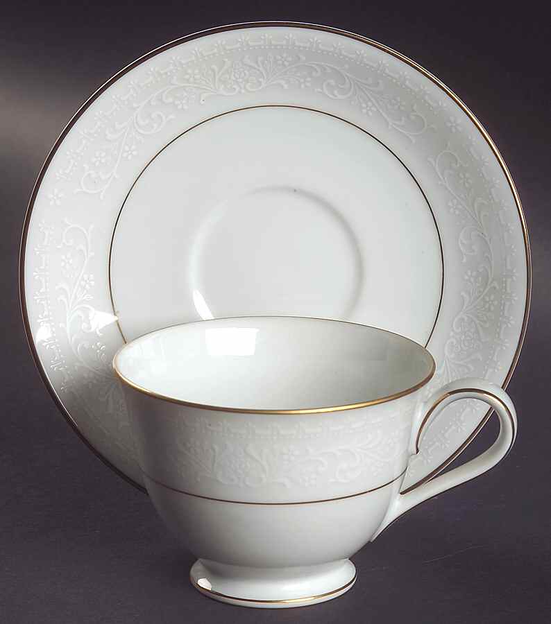 Guenevere Footed Cup & Saucer Set by Noritake-1