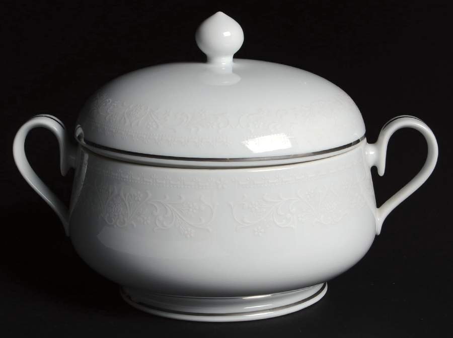 Guenevere Round Covered Vegetable by Noritake-1