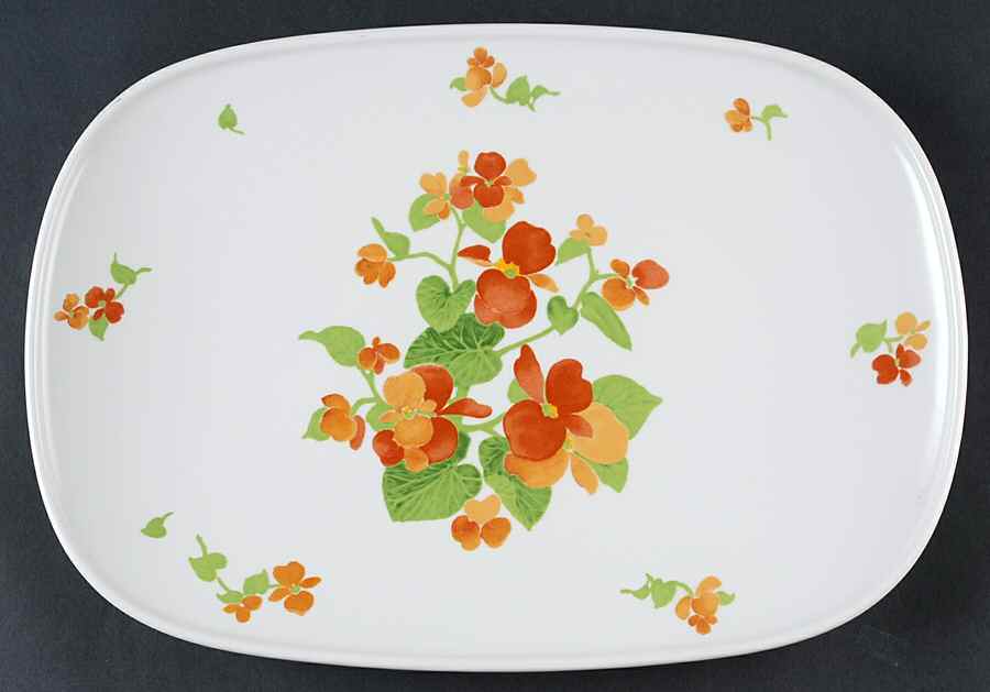 Happy Days 13" Oval Serving Platter by Noritake-1