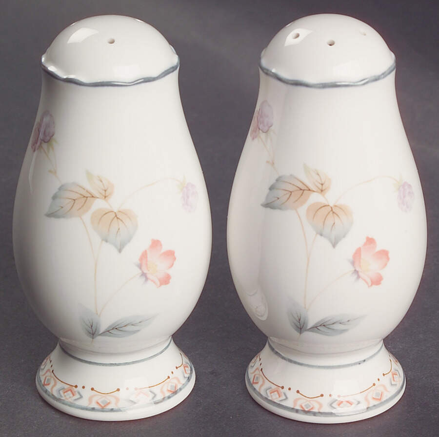 Harris Grove Salt & Pepper Set by Noritake-1
