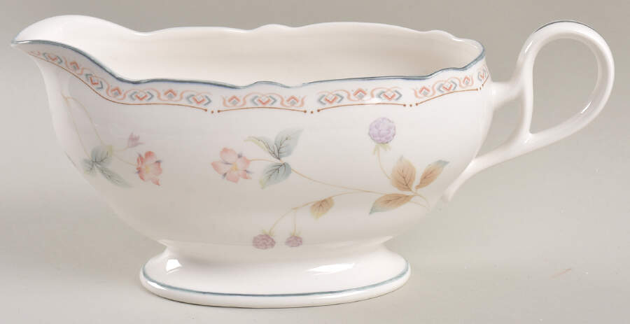 Harris Grove Gravy Boat by Noritake-1
