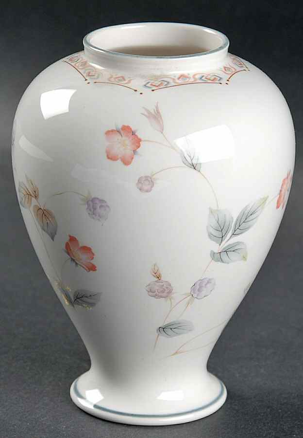 Harris Grove 5" Vase by Noritake-1