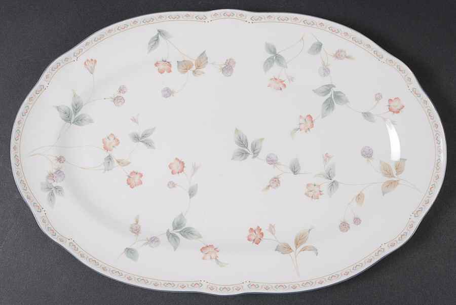 Harris Grove 14" Oval Serving Platter by Noritake-1