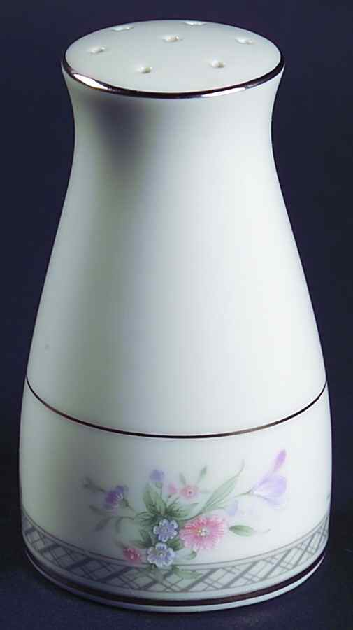Hailey Pepper Shaker by Noritake-1