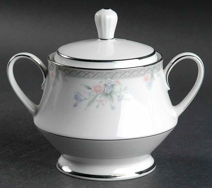 Hailey Sugar Bowl & Lid by Noritake-1