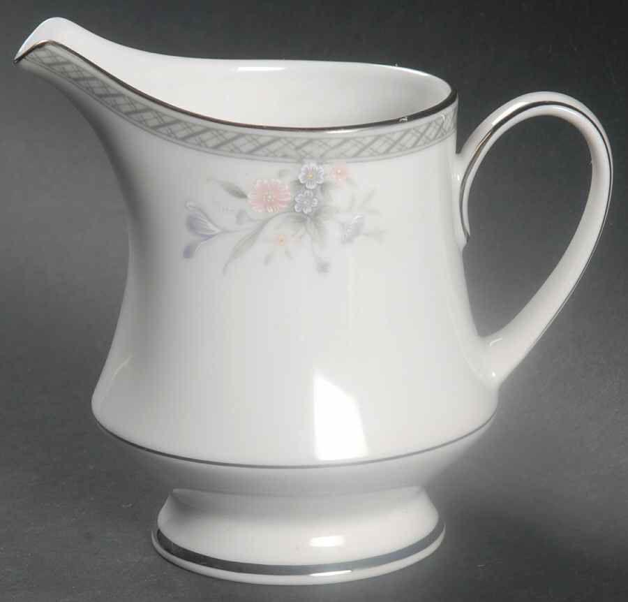 Hailey Creamer by Noritake-1