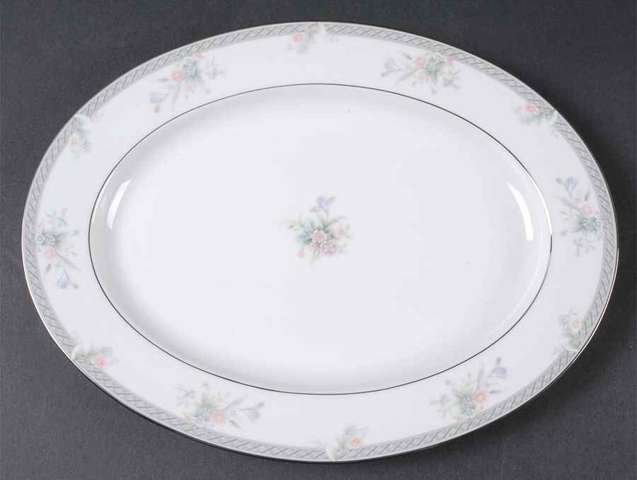 Hailey 11" Oval Serving Platter by Noritake-1