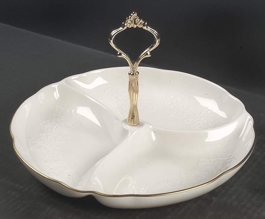 Halls of Ivy (Gold Trim) 3-Part Relish by Noritake-1