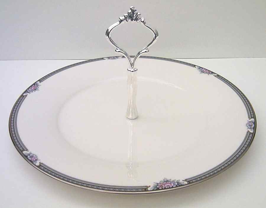Halifax Round Serving Plate with Handle (DP) by Noritake-1