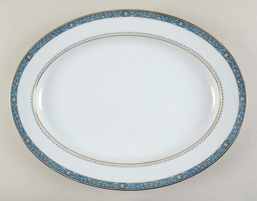 Harcourt 16" Oval Serving Platter by Noritake-1