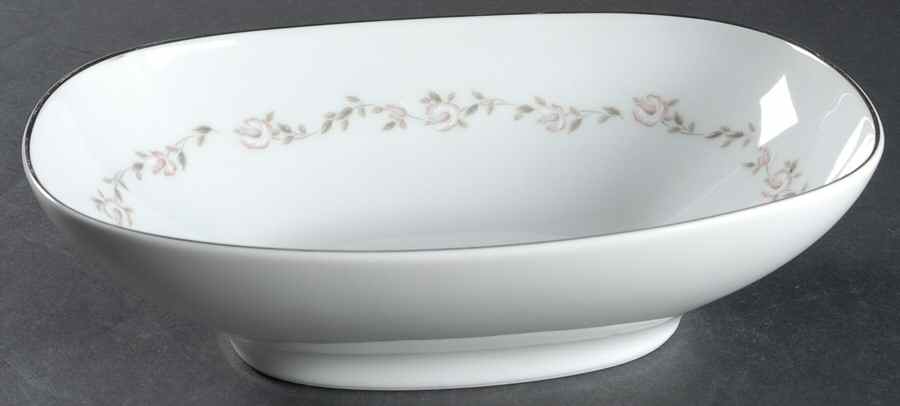 Harley 9" Oval Vegetable Bowl by Noritake-1