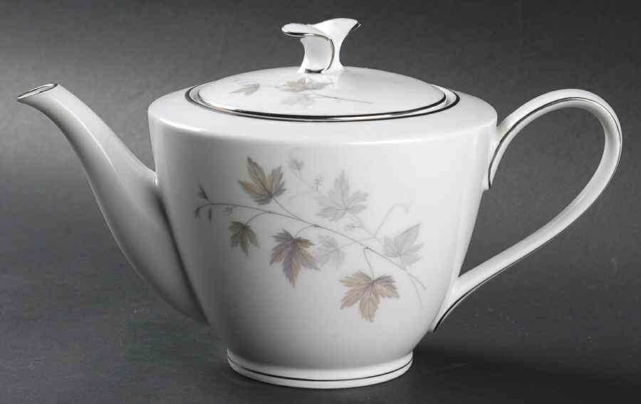 Harwood Teapot & Lid by Noritake-1
