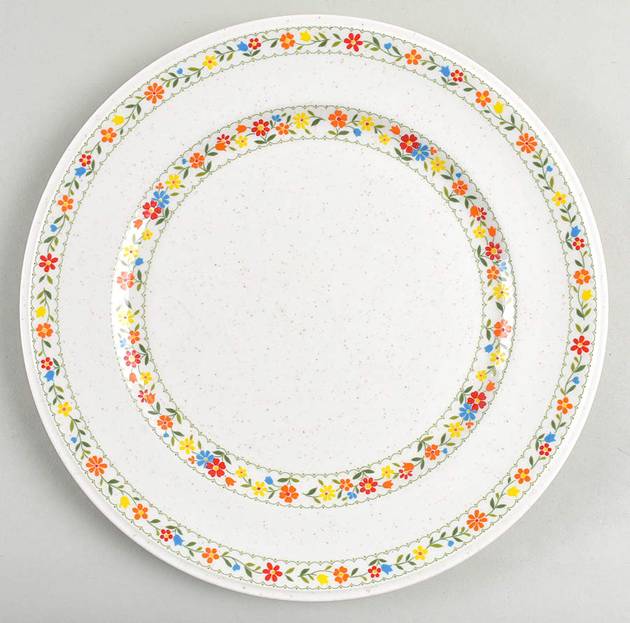 Happy Talk Dinner Plate by Noritake-1