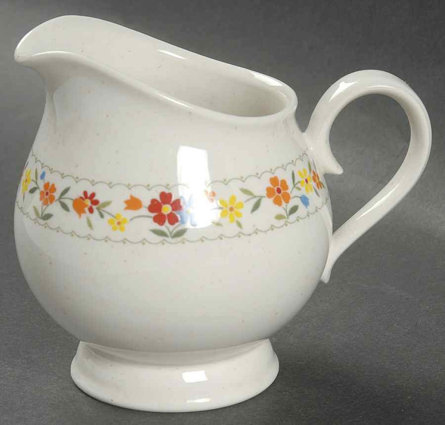 Happy Talk Creamer by Noritake-1