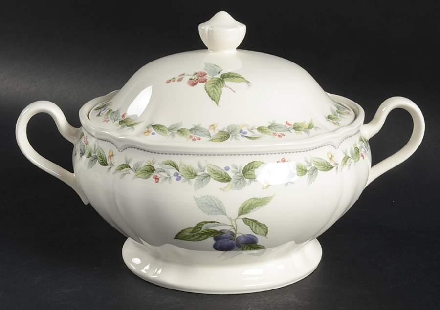 Harvest Treasure Round Vegetable No Lid by Noritake-1
