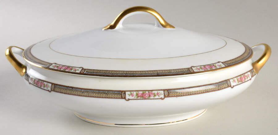 Haverford Oval Covered Vegetable by Noritake-1