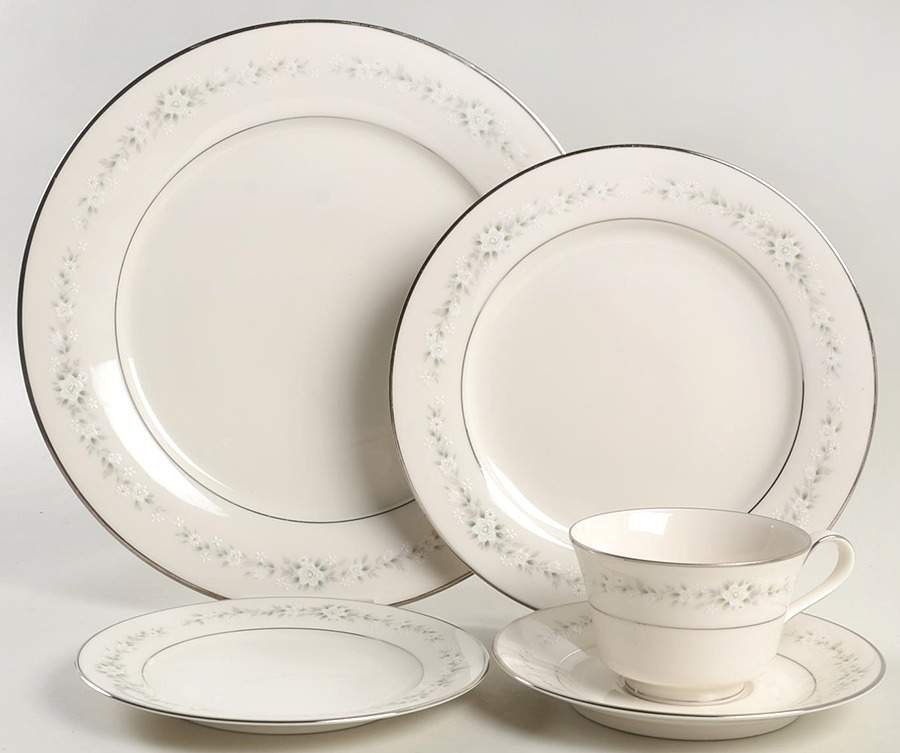 Heather 40 Piece Estate Set by Noritake-1