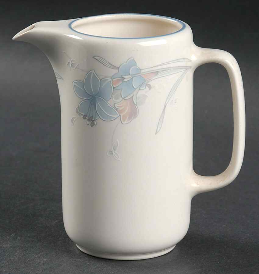 Hennessy Creamer by Noritake-1