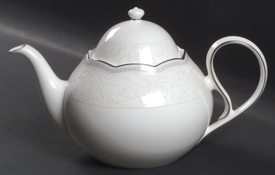 Hermitage Teapot & Lid by Noritake-1