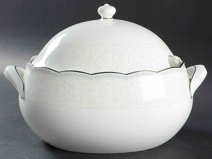 Hermitage Oval Tureen & Lid by Noritake-1