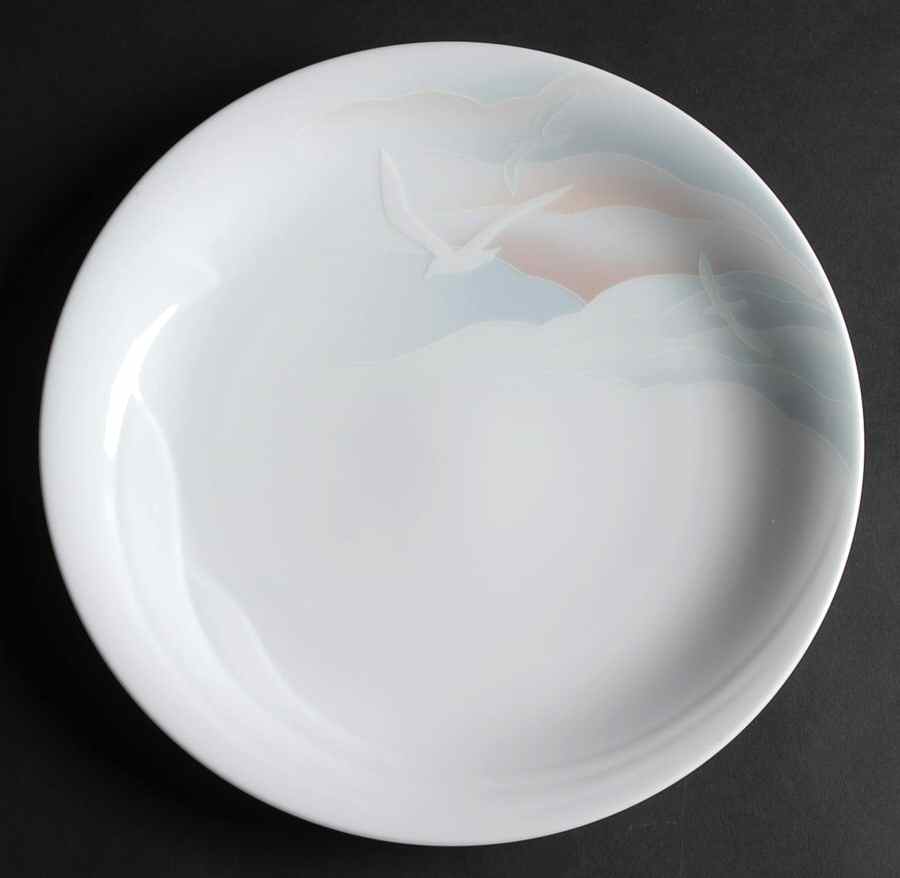 High Fliers 12" Chop Plate (Round Platter) by Noritake-1