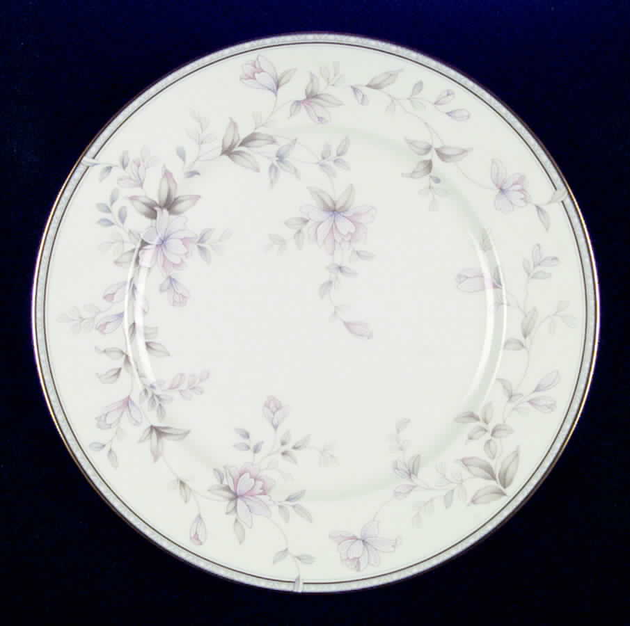 Highland Park Dinner Plate by Noritake-1