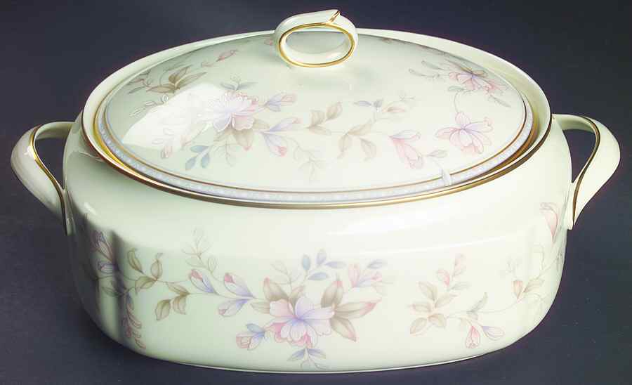 Highland Park Oval Covered Vegetable by Noritake-1
