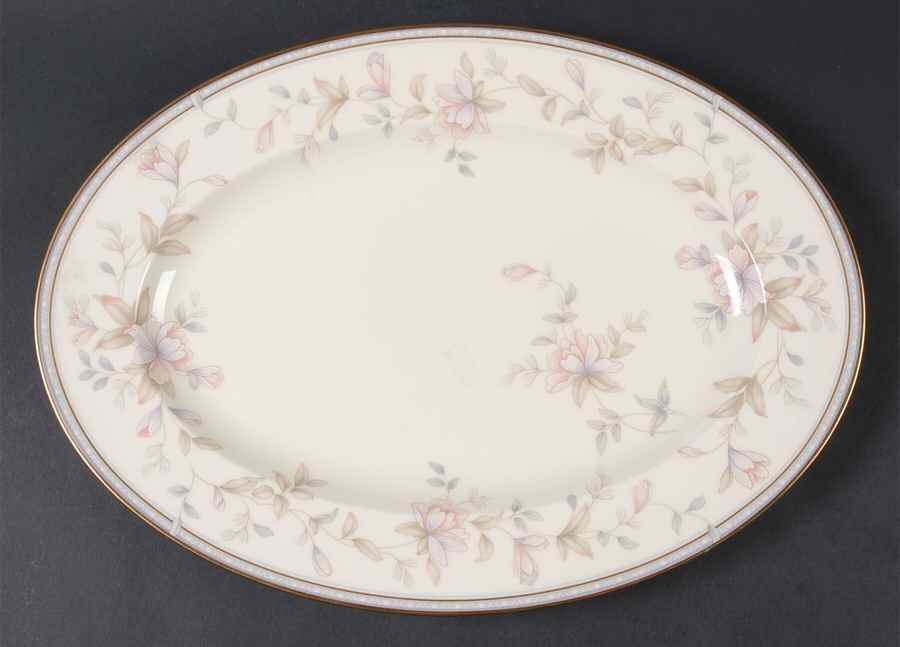 Highland Park 14" Oval Serving Platter by Noritake-1