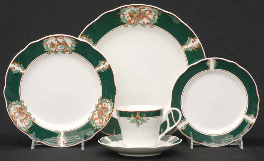 Home For Christmas 5 Piece Place Setting by Noritake-1
