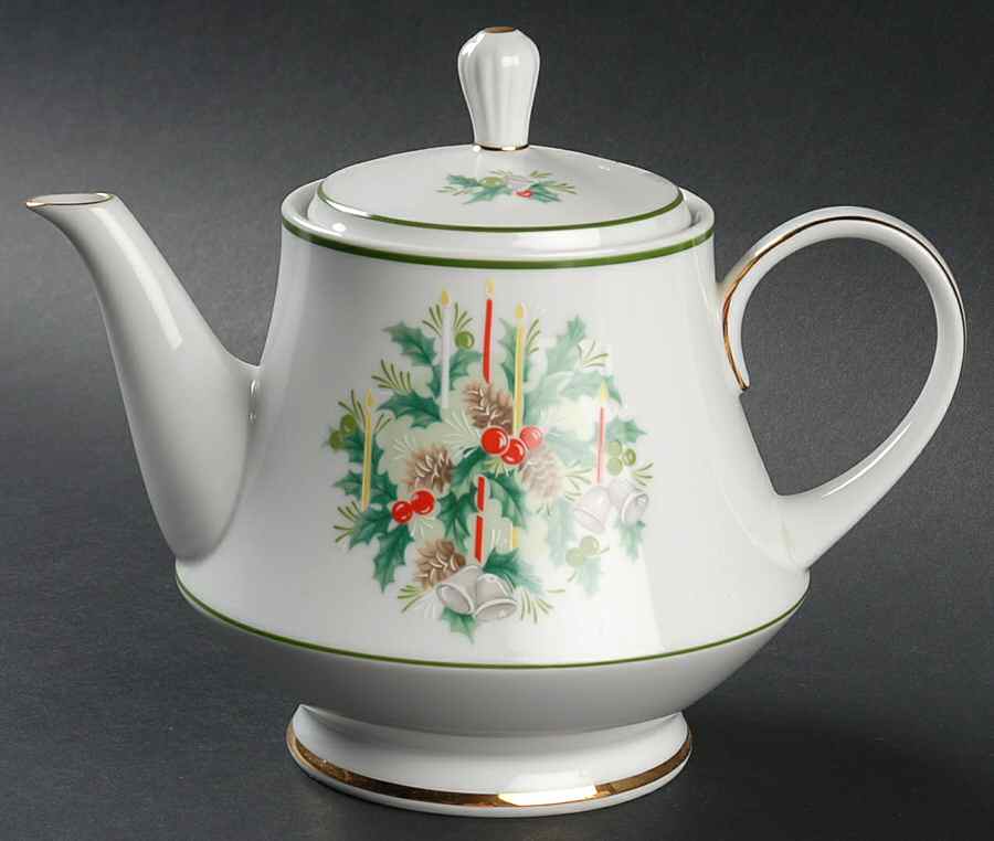 Holly Teapot & Lid by Noritake-1