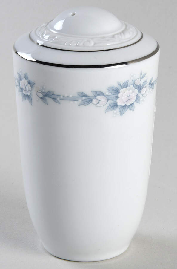 Holloway Pepper Shaker by Noritake-1