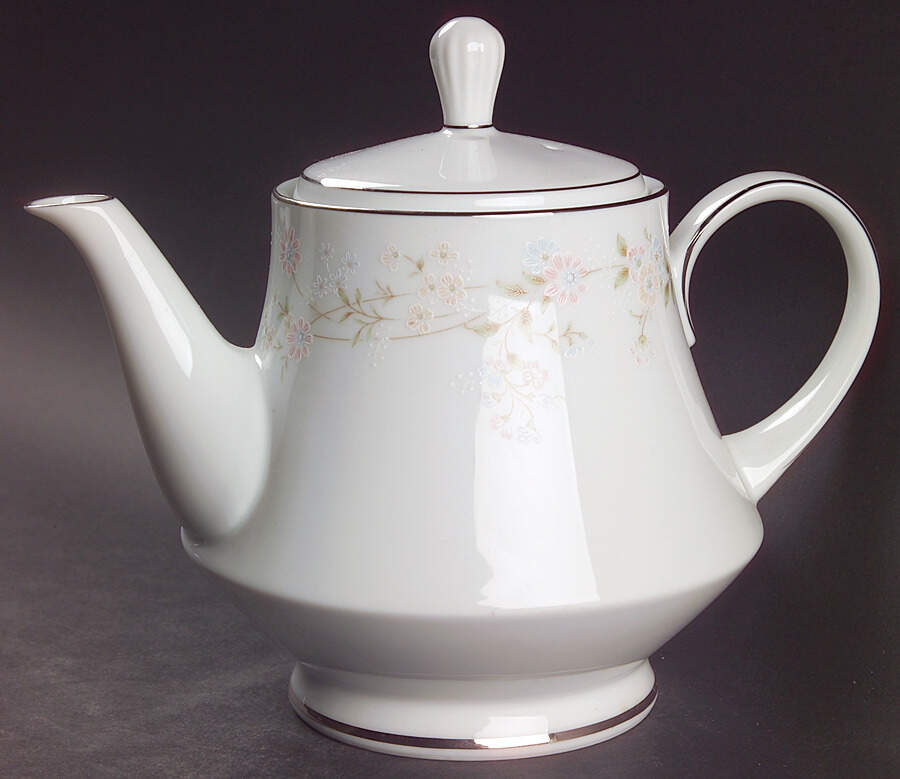Holbrook (Platinum) Teapot & Lid by Noritake-1
