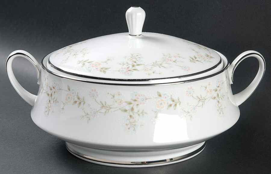 Holbrook (Platinum) Round Covered Vegetable by Noritake-1