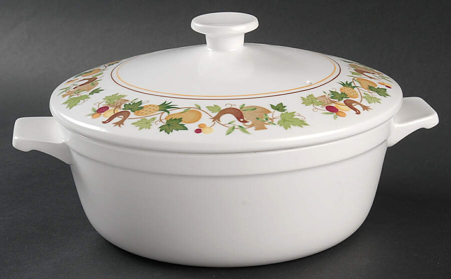 Homecoming 1.75 Qt Round Covered Casserole by Noritake-1