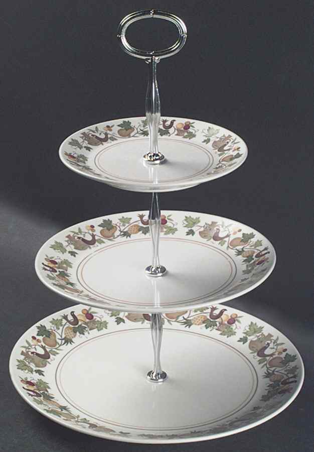 Homecoming 13 7/8"-14 1/4" 3-Tiered Serving Tray(DP,SP,BB) HC by Noritake-1
