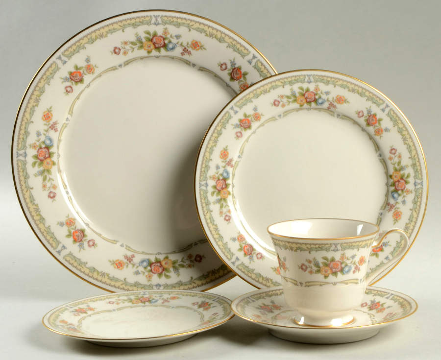 Homage 5 Piece Place Setting by Noritake-1