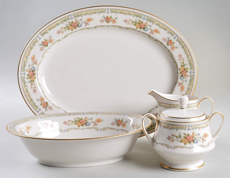 Homage 5 Piece Hostess Set by Noritake-1