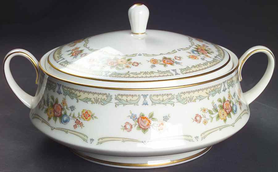 Homage Round Covered Vegetable by Noritake-1