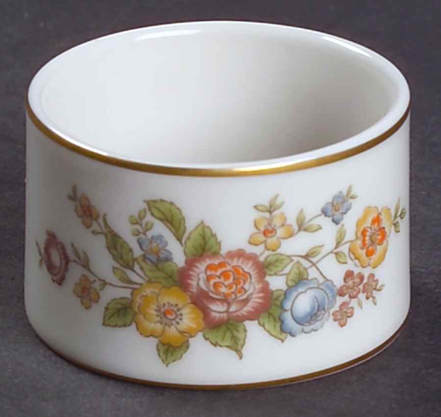 Homage Napkin Ring by Noritake-1