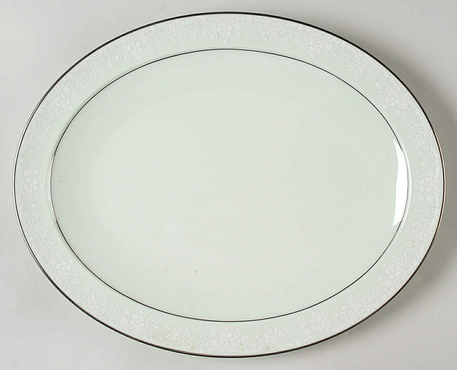 Honor Green 13" Oval Serving Platter by Noritake-1