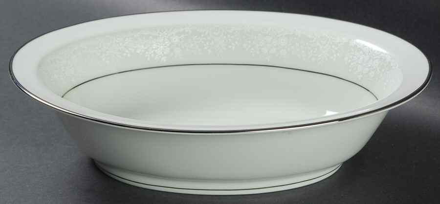 Honor Green 10" Oval Vegetable Bowl by Noritake-1