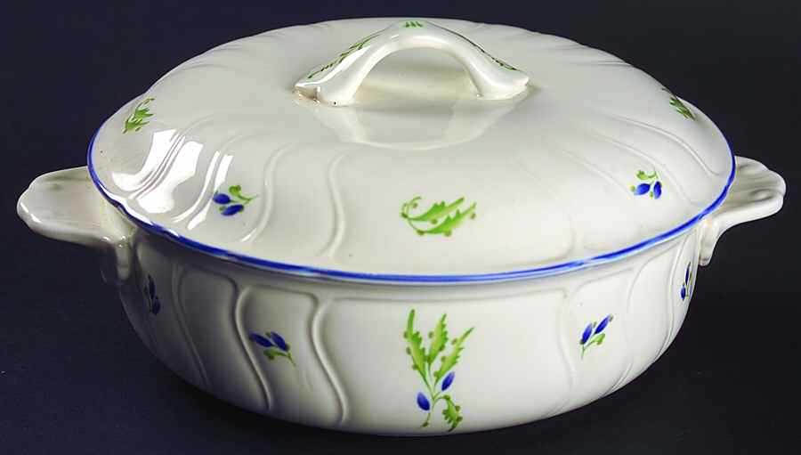 Honfleur Individual Casserole & Lid by Noritake-1