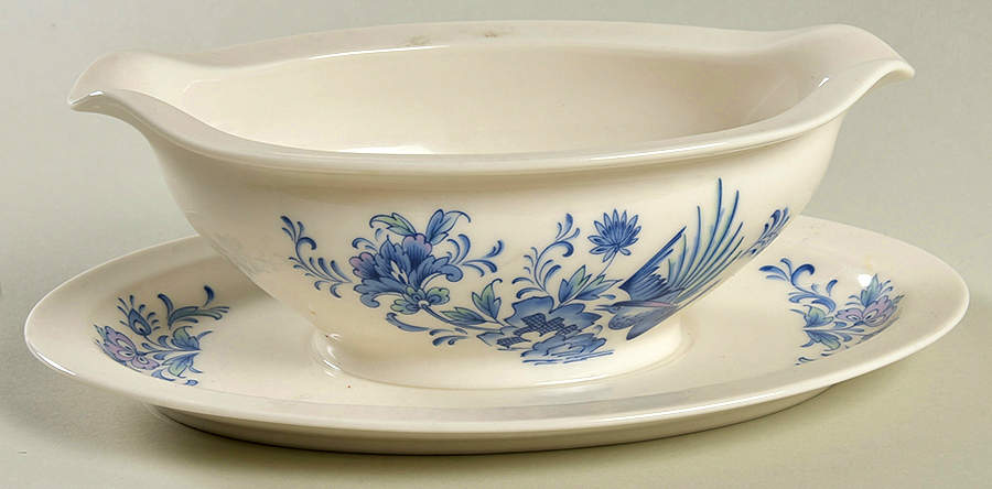 Ho Oh Gravy Boat with Attached Underplate by Noritake-1