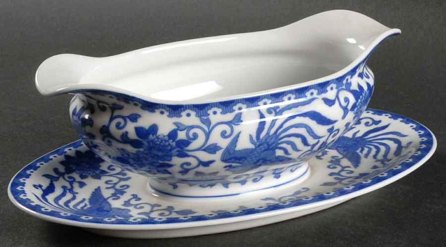 Howo Gravy Boat with Attached Underplate by Noritake-1