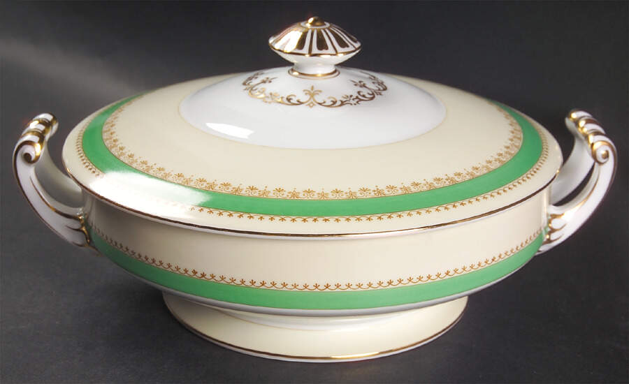 Hyannis Round Covered Vegetable by Noritake-1