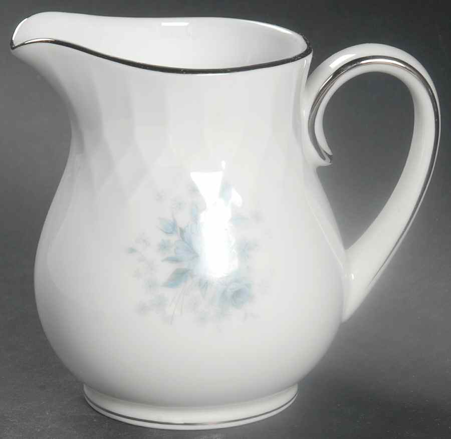 Hyannis Creamer by Noritake-1