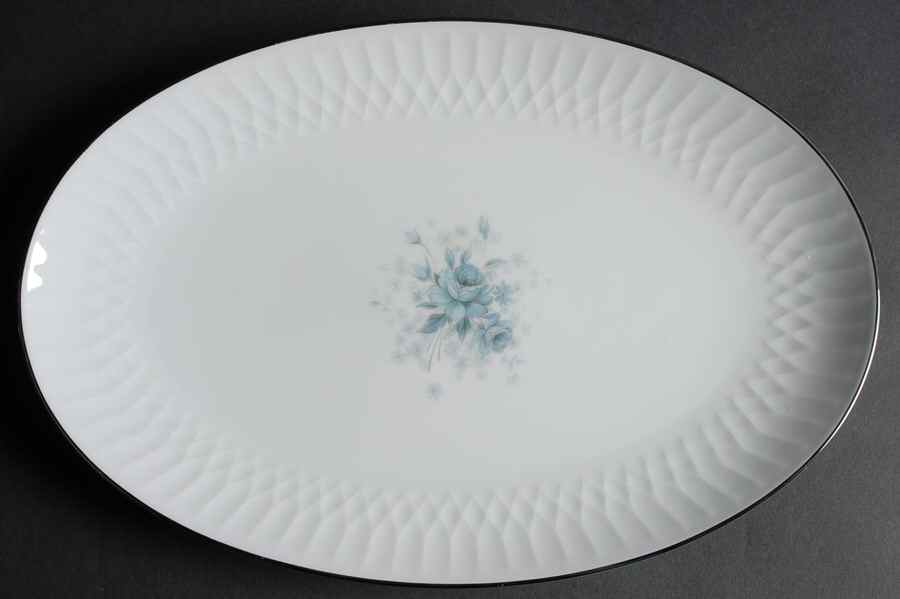 Hyannis 14" Oval Serving Platter by Noritake-1