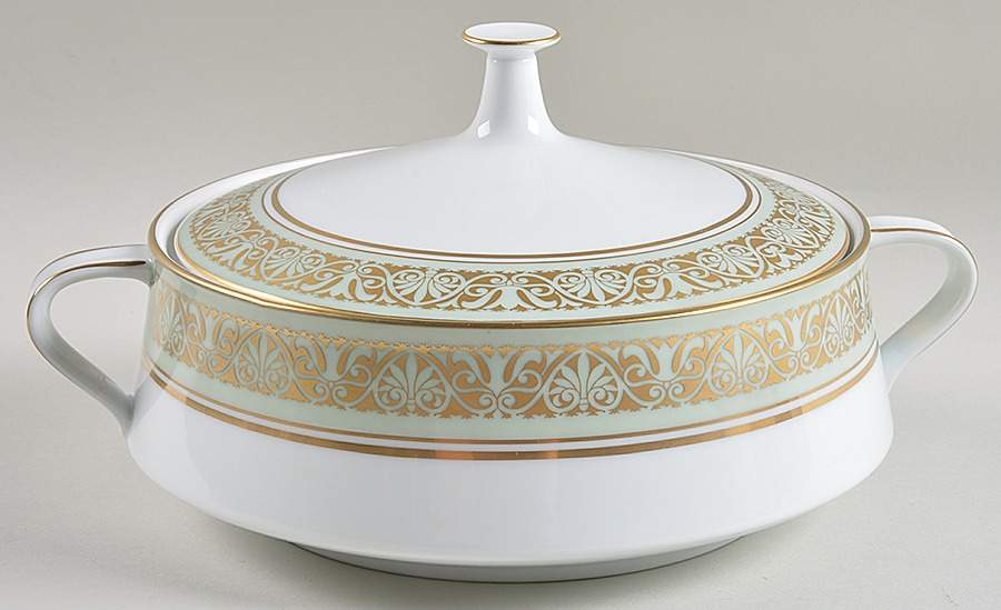 Hyde Park Round Covered Vegetable by Noritake-1