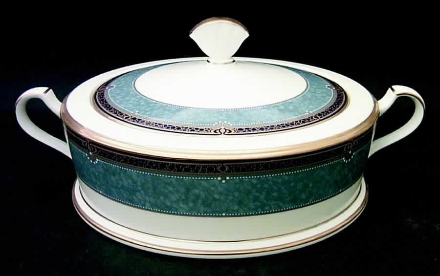 Icon Round Covered Vegetable by Noritake-1