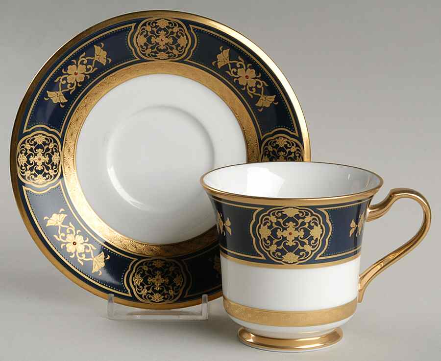 Imperial Crest Footed Cup & Saucer Set by Noritake-1
